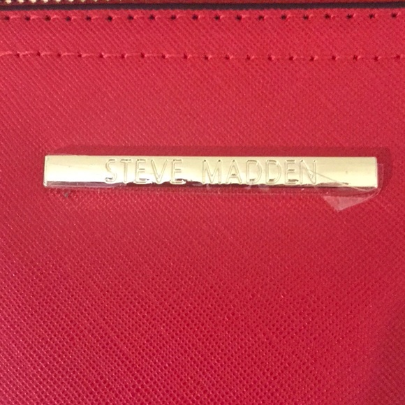 Steve Madden Dome Crossbody Bag - Picture 4 of 5